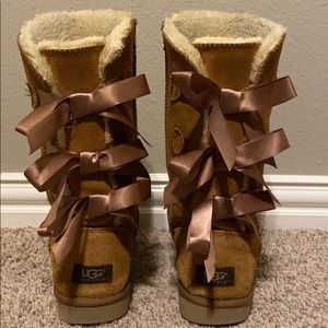 Bow Uggs